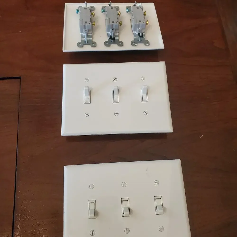 Lot of 21 Electrical Switches & Wall Outlets Receptacles Covers Plates White